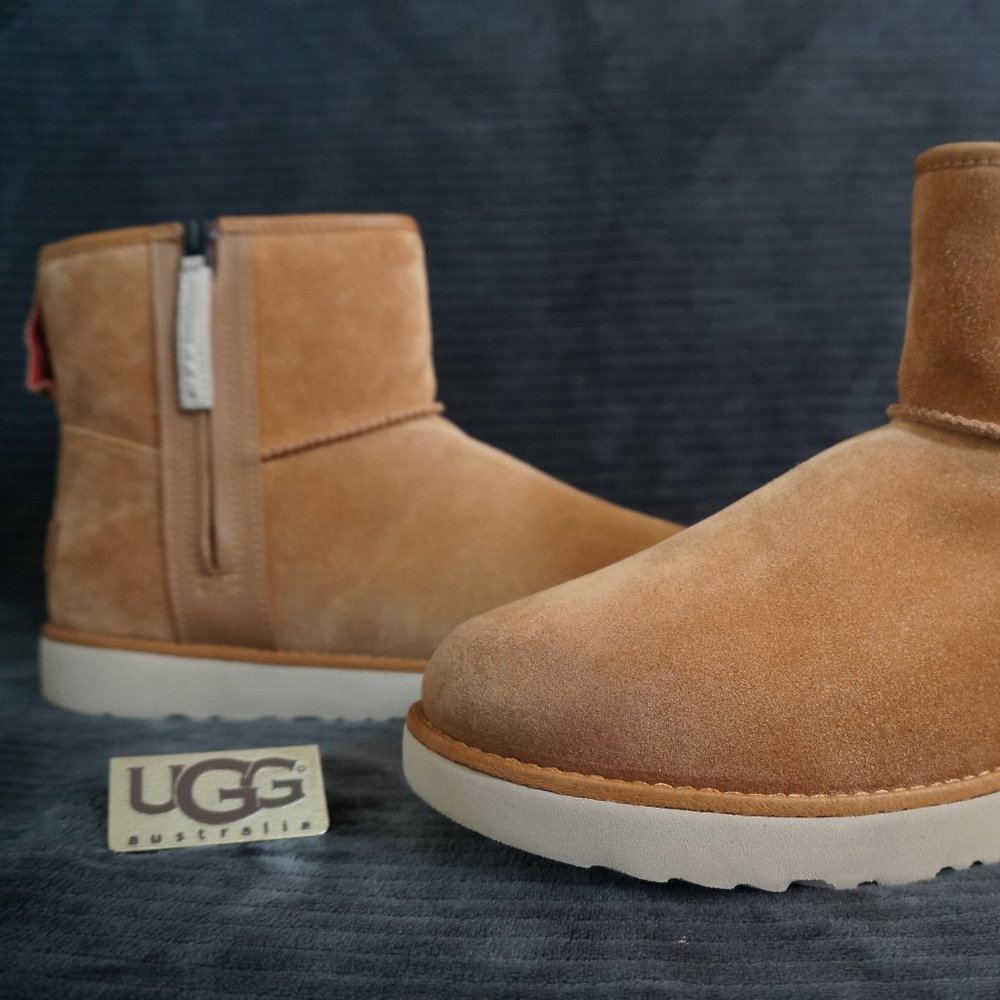UGG - CLASSIC MINI WATERPROOF  "MENS" NEW